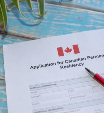 Descubre cómo conseguir trabajo en Canadá paso a paso. Conoce los requisitos, tipos de empleos y consejos prácticos para inmigrantes.