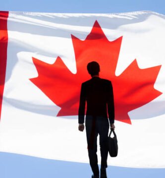 Descubre cómo conseguir trabajo en Canadá desde Colombia en 2025. Empleos legales, requisitos, sueldos y portales confiables paso a paso.